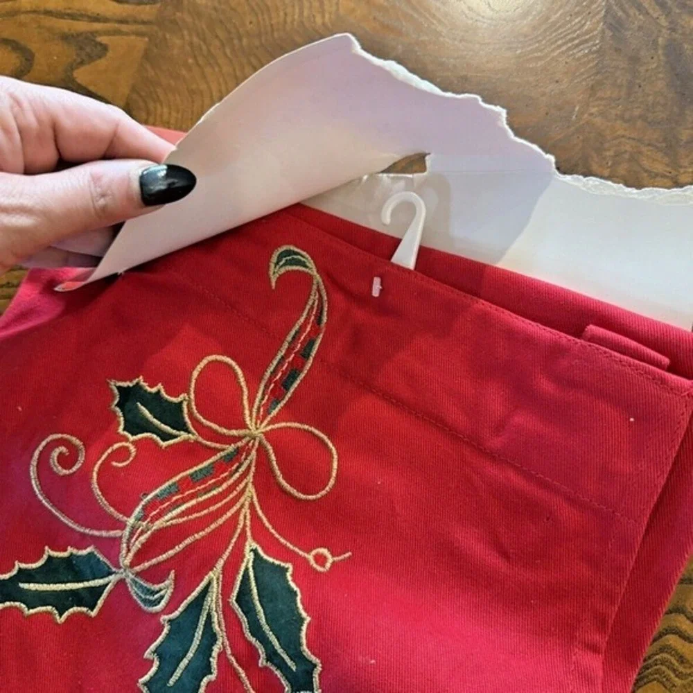 NEW Lenox Holiday Nouveau Adult Apron w/Pockets Adjustable Neckband HollyBerry‎